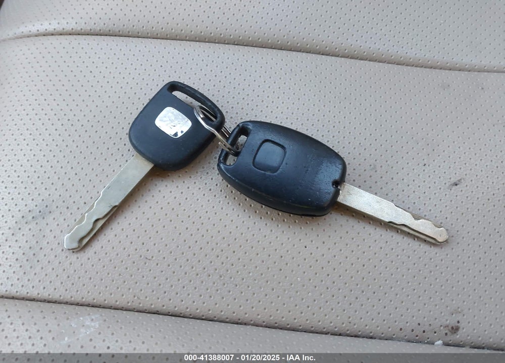 2004 HONDA ACCORD 3.0 EX VIN: 1HGCM66584A063615