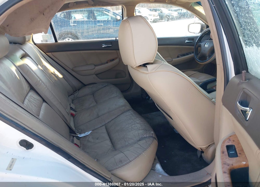2004 HONDA ACCORD 3.0 EX VIN: 1HGCM66584A063615