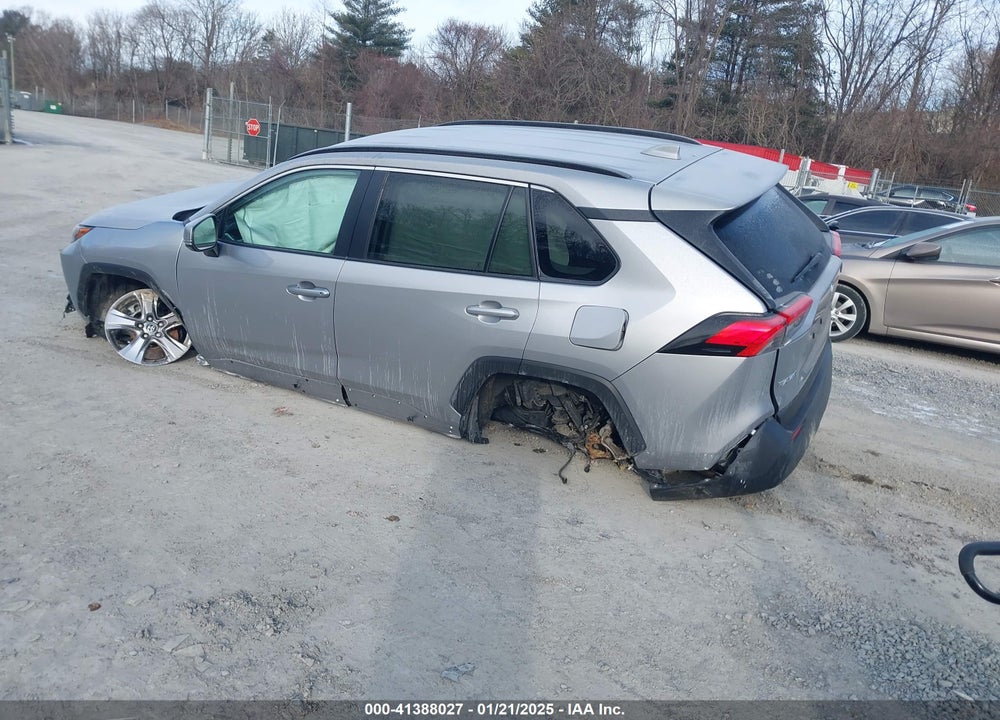 2023 TOYOTA RAV4 XLE VIN: 2T3W1RFV6PC243611