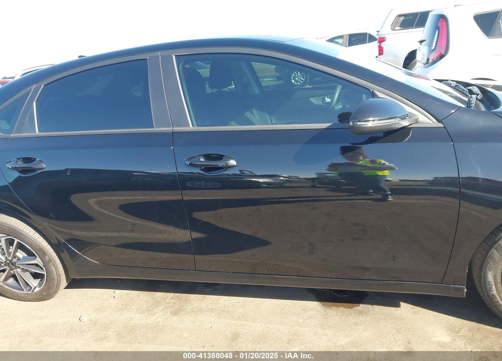 2023 KIA FORTE VIN: 3KPF24ADXPE683226