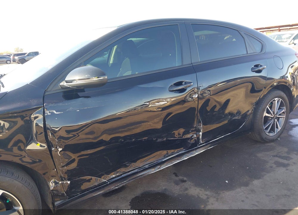 2023 KIA FORTE VIN: 3KPF24ADXPE683226