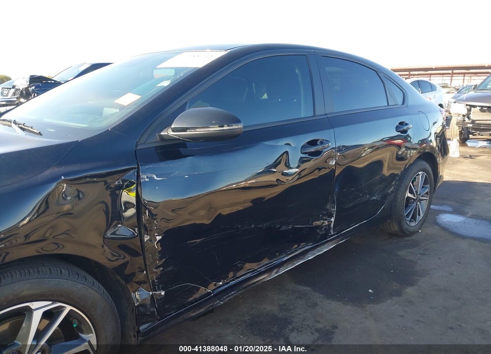 2023 KIA FORTE VIN: 3KPF24ADXPE683226