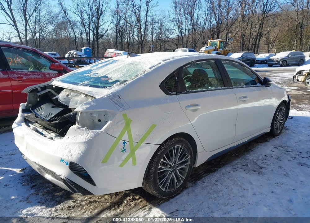 2022 KIA FORTE VIN: 3KPF54AD0NE425978