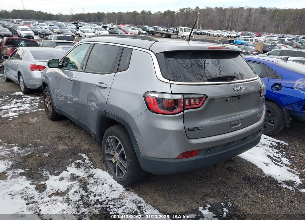 2018 JEEP COMPASS SUN AND WHEEL FWD VIN: 3C4NJCBB7JT487561