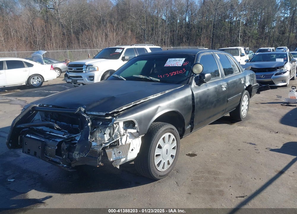 2011 FORD CROWN VICTORIA VIN: 2FABP7BV8BX168579