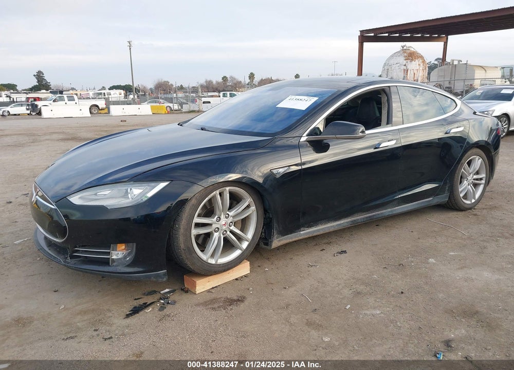 2013 TESLA MODEL S VIN: 5YJSA1AG0DFP12913