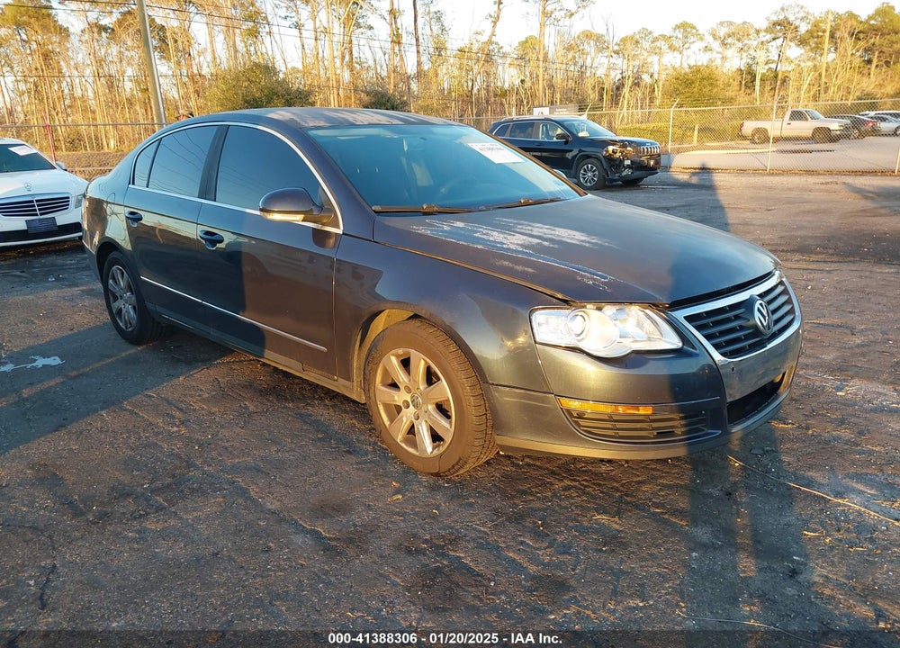 2008 VOLKSWAGEN PASSAT TURBO VIN: WVWJK73C28P047949