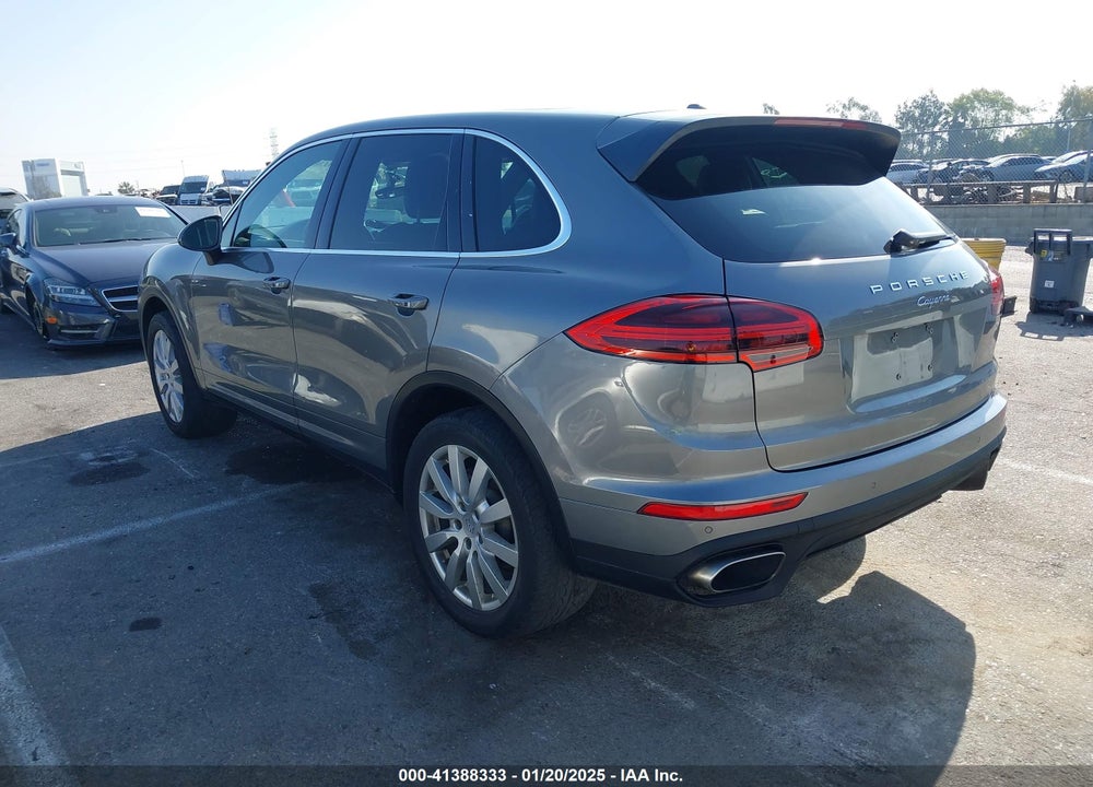 2016 PORSCHE CAYENNE VIN: WP1AA2A29GKA15395
