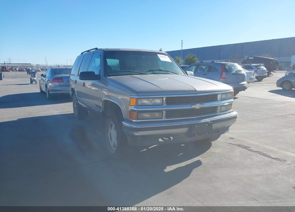 1999 CHEVROLET TAHOE LS VIN: 1GNEK13R4XJ434207