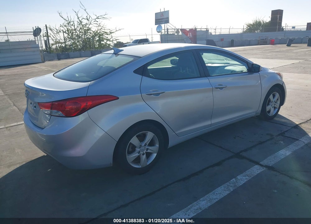 2013 HYUNDAI ELANTRA VIN: KMHDH4AEXDU013876
