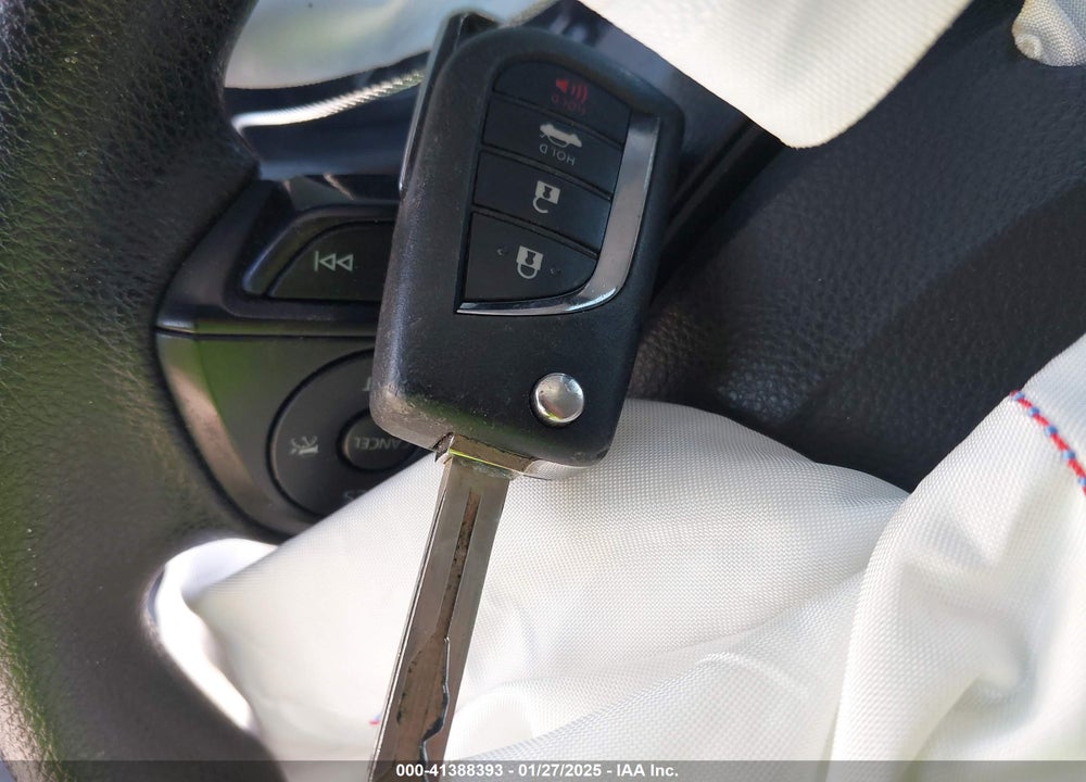 2021 TOYOTA COROLLA VIN: 5YFEPMAE6MP185668