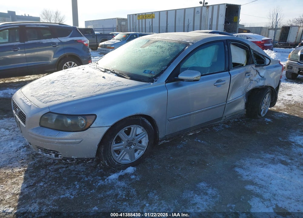 2006 VOLVO S40 2.4I VIN: YV1MS382962151008