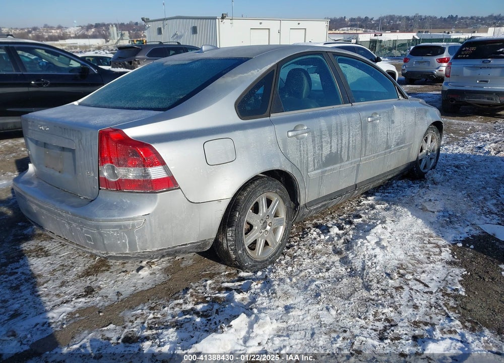2006 VOLVO S40 2.4I VIN: YV1MS382962151008