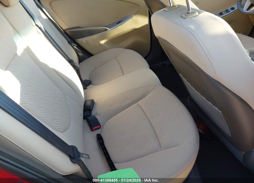 2013 HYUNDAI ACCENT VIN: KMHCU4AE1DU319310