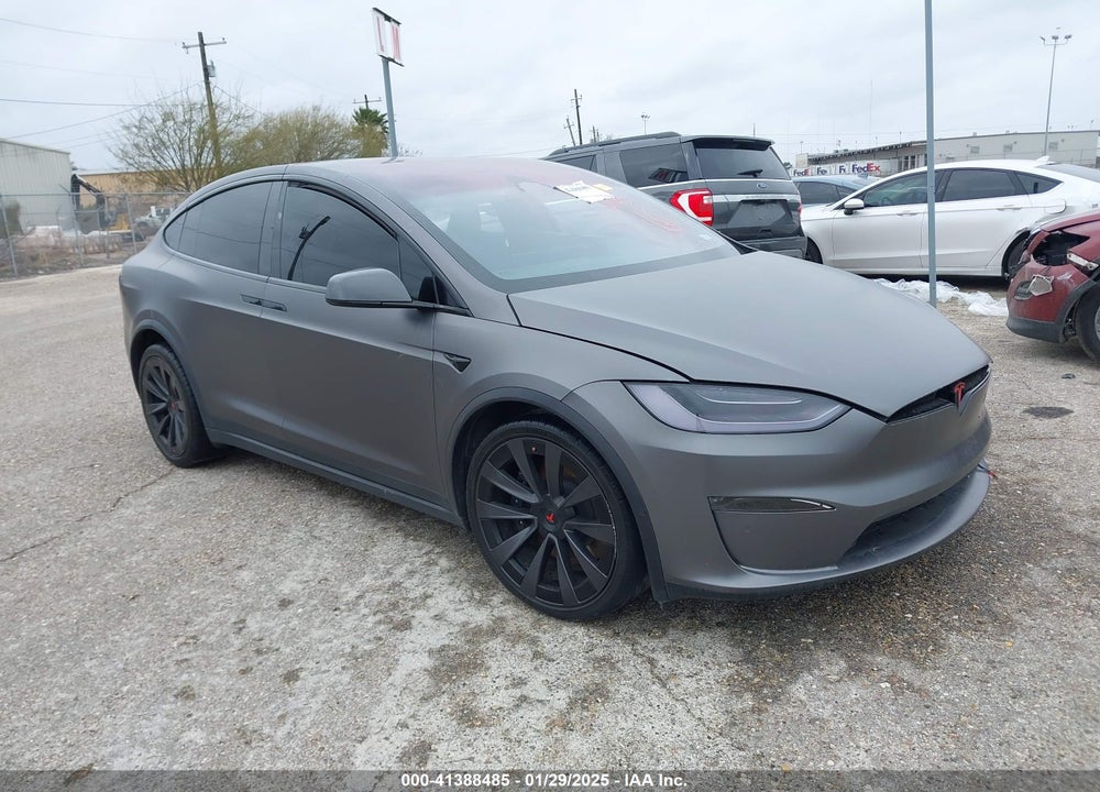 2022 TESLA MODEL X PLAID TRI MOTOR ALL-WHEEL DRIVE VIN: 7SAXCBE62NF333746