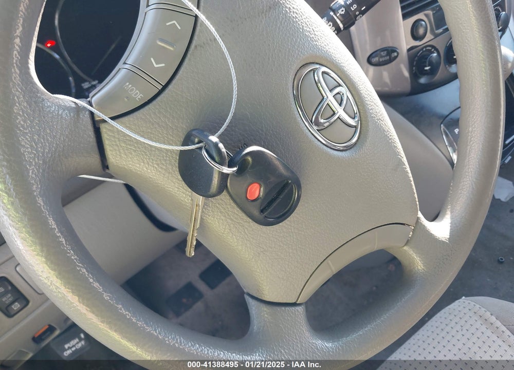 2007 TOYOTA SIENNA LE VIN: 5TDZK23C57S054887