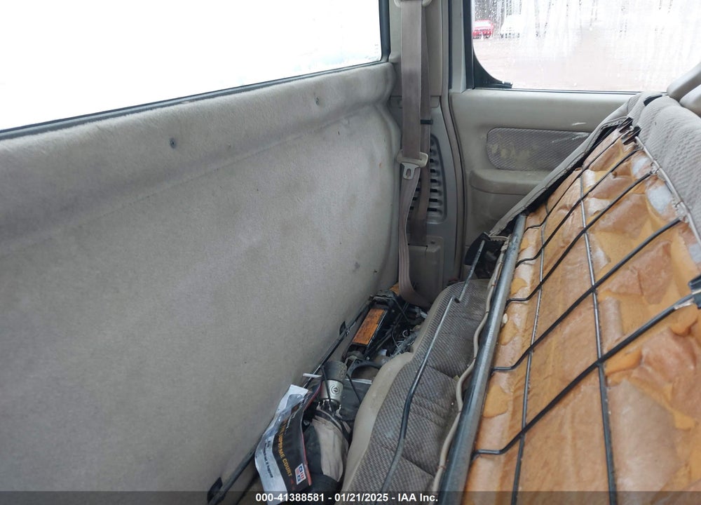 2000 NISSAN FRONTIER XE VIN: 1N6DD21S9YC310558