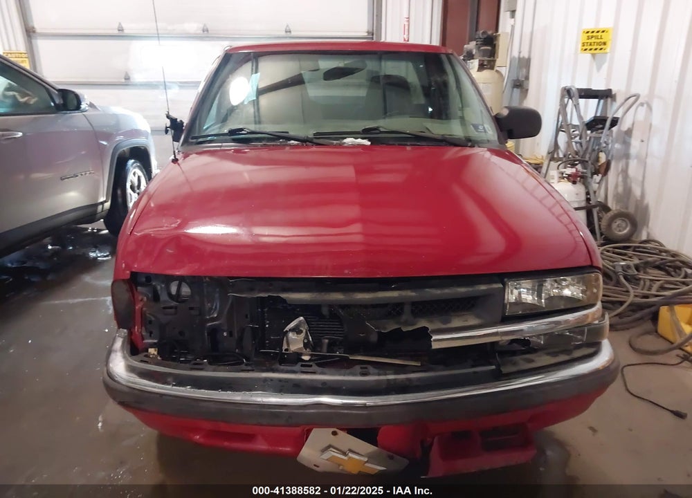 2002 CHEVROLET S-10 VIN: 1GCCS19W428193679
