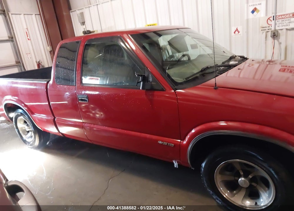 2002 CHEVROLET S-10 VIN: 1GCCS19W428193679