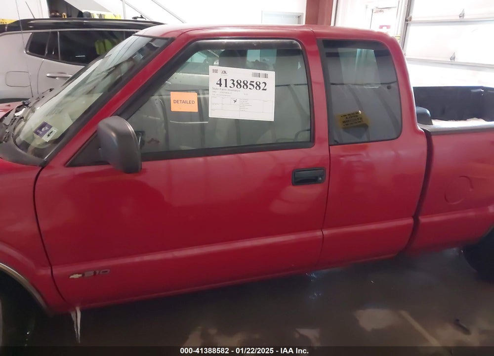 2002 CHEVROLET S-10 VIN: 1GCCS19W428193679