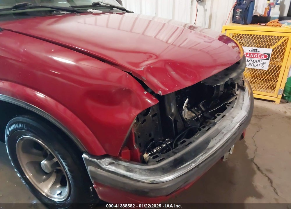 2002 CHEVROLET S-10 VIN: 1GCCS19W428193679