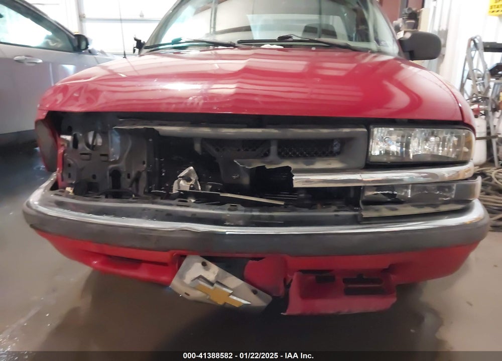 2002 CHEVROLET S-10 VIN: 1GCCS19W428193679