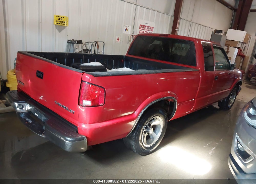 2002 CHEVROLET S-10 VIN: 1GCCS19W428193679