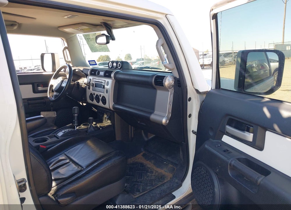 2013 TOYOTA FJ CRUISER VIN: JTEBU4BF4DK170518