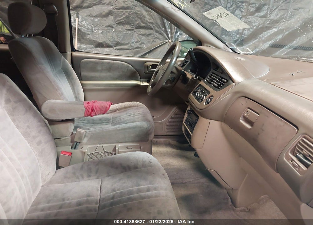 2001 TOYOTA SIENNA LE VIN: 4T3ZF13C91U402811