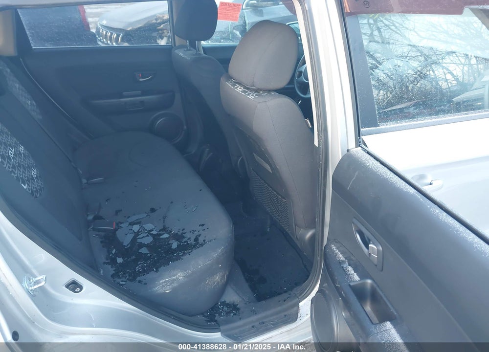 2011 KIA SOUL VIN: KNDJT2A26B7268231