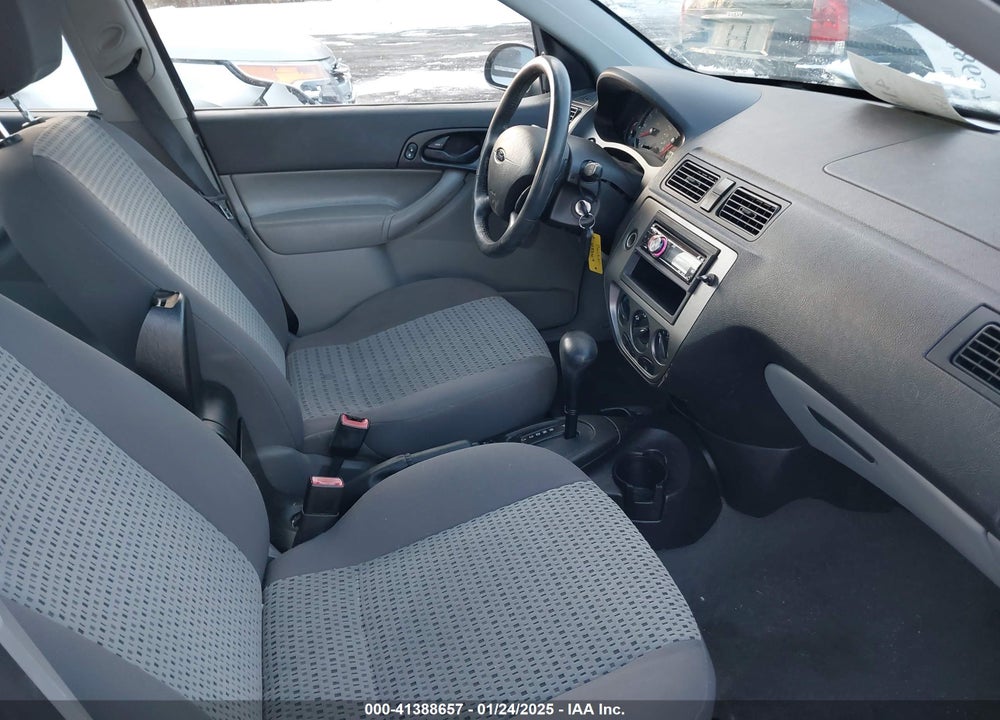 2006 FORD FOCUS VIN: 1FAHP34N16W213167