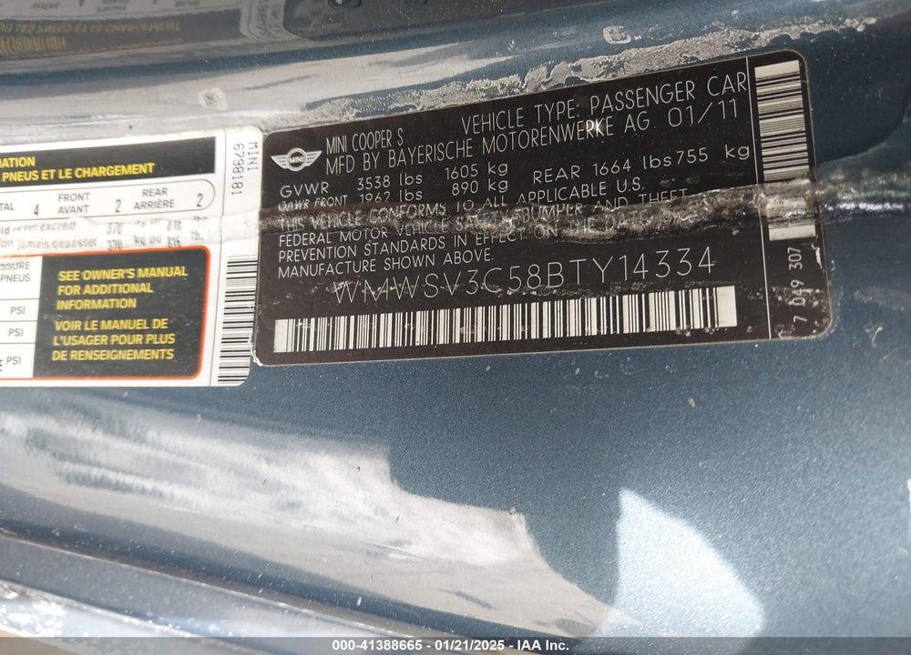 2011 MINI COOPER S VIN: WMWSV3C58BTY14334