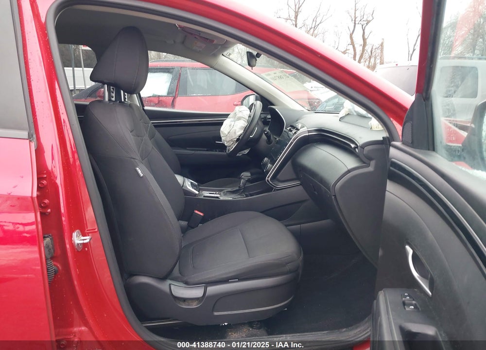 2022 HYUNDAI TUCSON VIN: 5NMJBCAE1NH037642