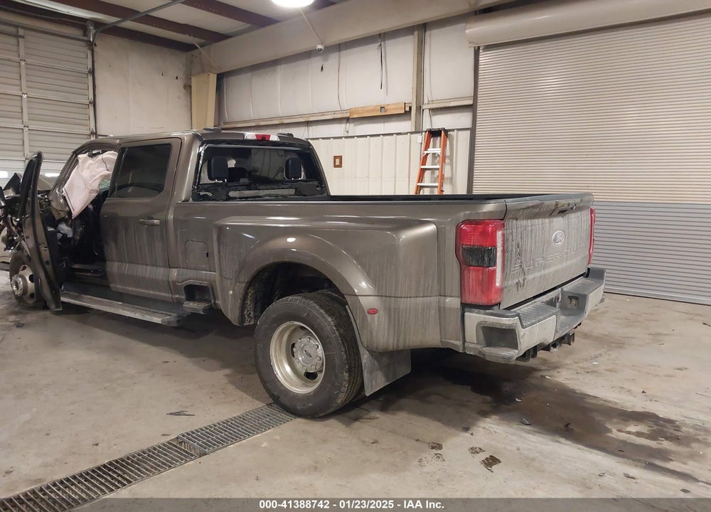 2023 FORD F-350 LARIAT VIN: 1FT8W3DT9PEC48011