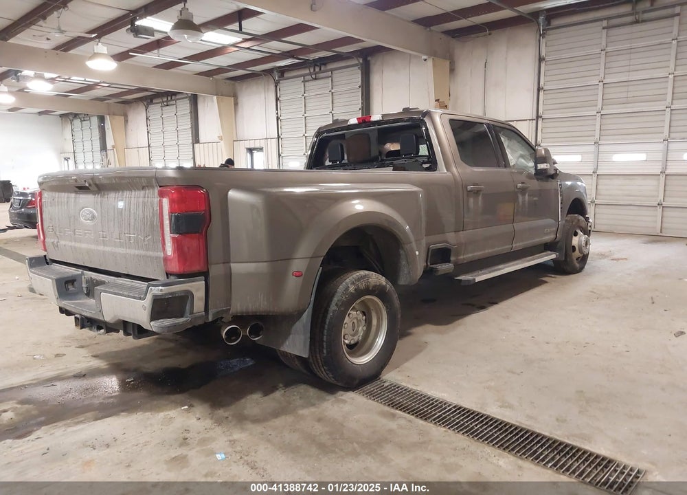 2023 FORD F-350 LARIAT VIN: 1FT8W3DT9PEC48011