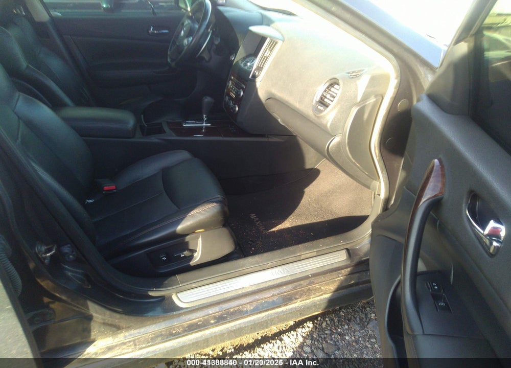 2010 NISSAN MAXIMA VIN: 1N4AA5AP7AC859182