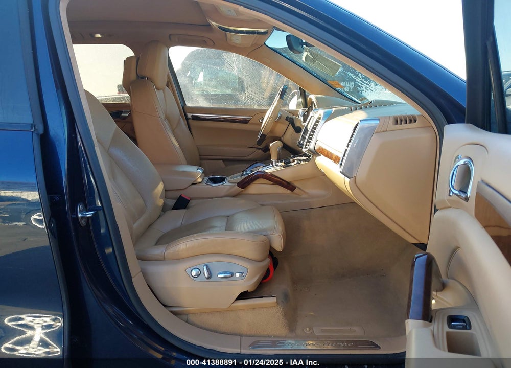 2011 PORSCHE CAYENNE TURBO VIN: WP1AC2A2XBLA84822