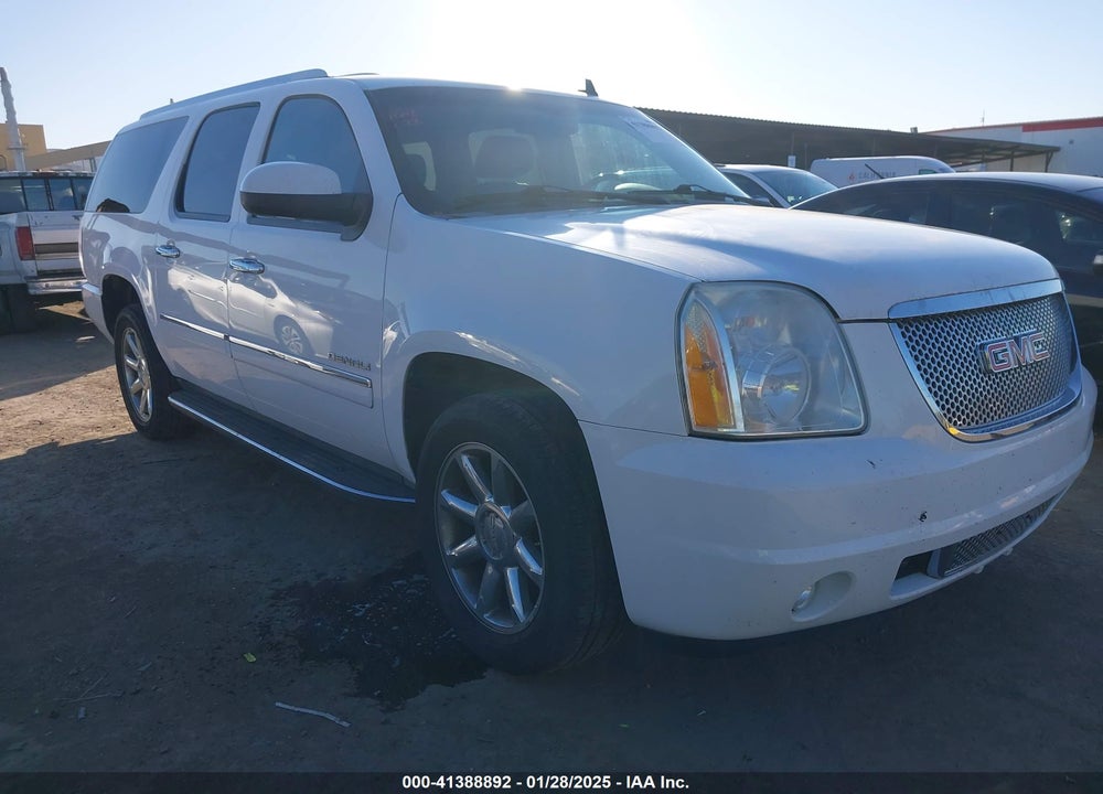 2011 GMC YUKON XL 1500 DENALI VIN: 1GKS1MEF4BR363222
