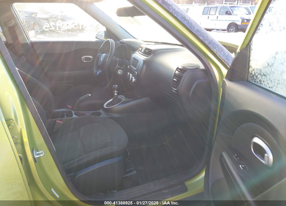 2017 KIA SOUL VIN: KNDJN2A29H7877218