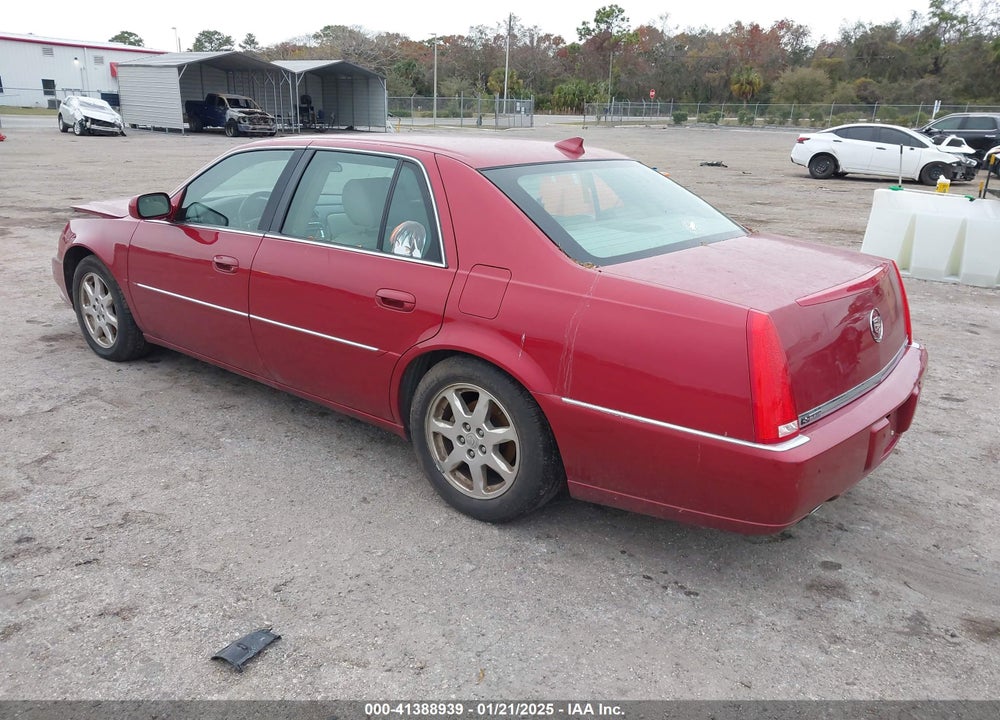2011 CADILLAC DTS VIN: 1G6KD5E64BU140087