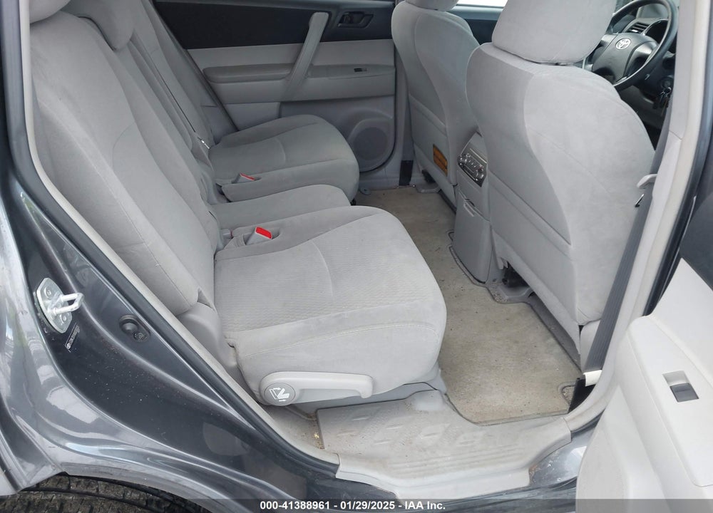2010 TOYOTA HIGHLANDER BASE V6 VIN: 5TDBK3EH1AS030335