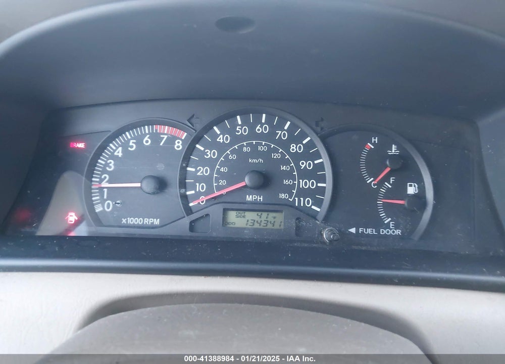 2004 TOYOTA COROLLA VIN: JTDBR32E842020547