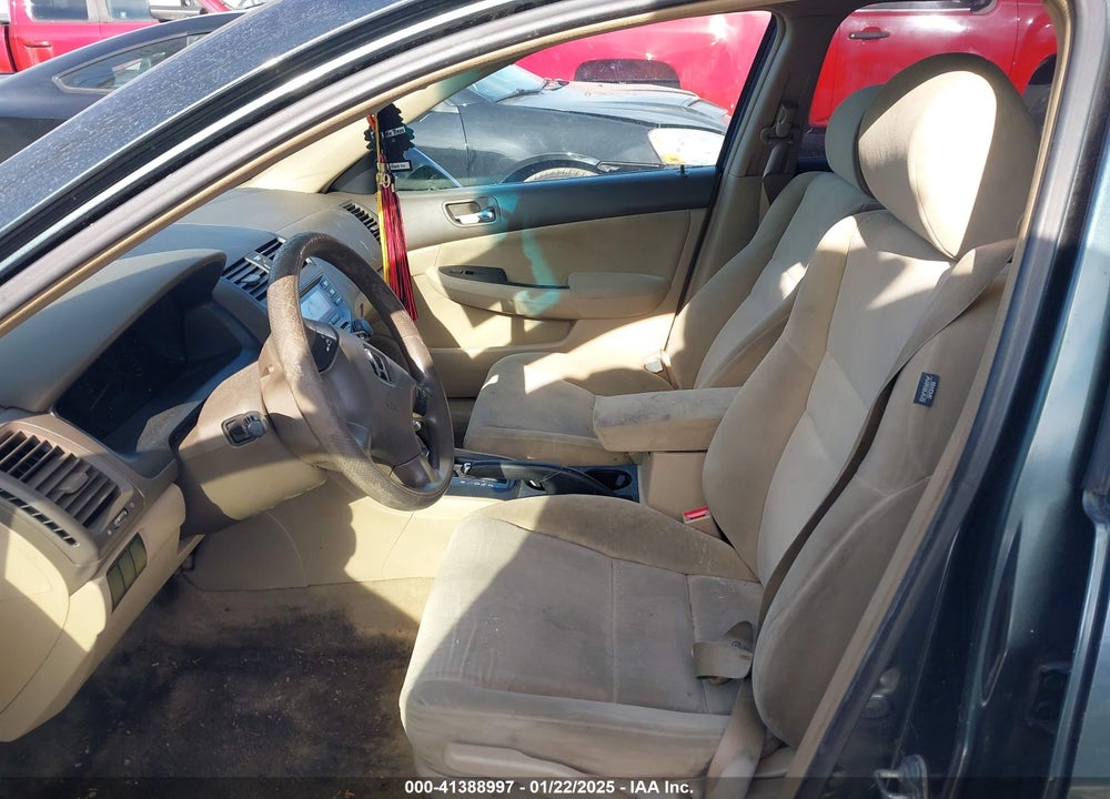 2005 HONDA ACCORD 2.4 LX VIN: 1HGCM56405A124796