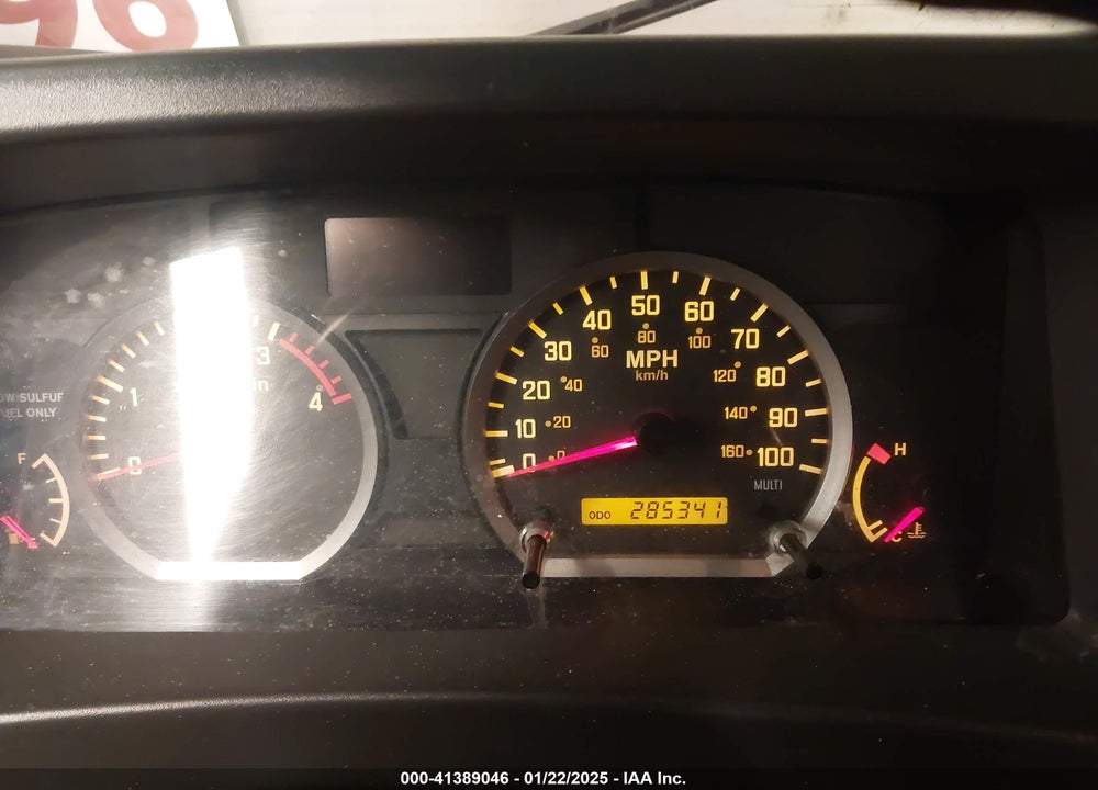 2011 ISUZU NPR HD DSL REG VIN: JALC4W168B7001025