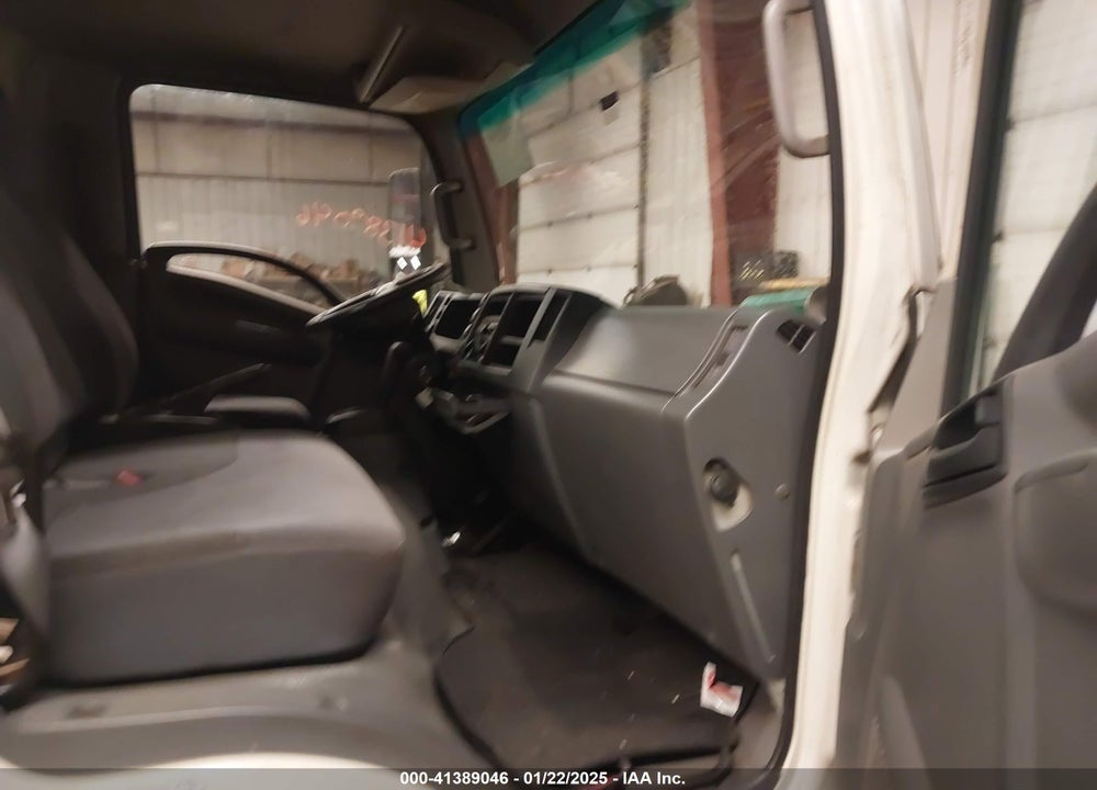 2011 ISUZU NPR HD DSL REG VIN: JALC4W168B7001025