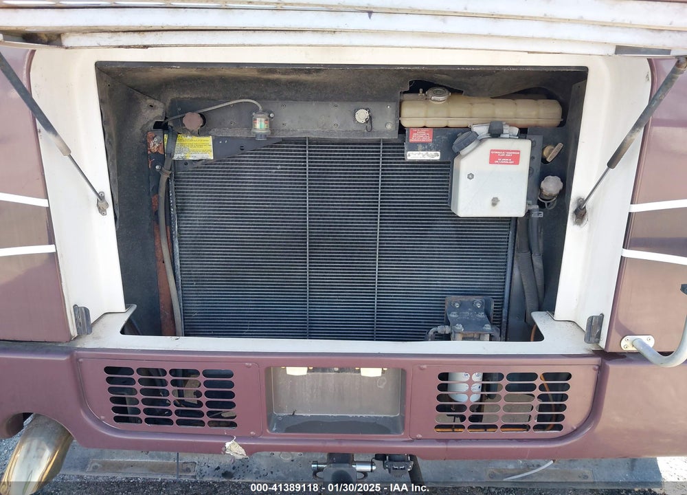 2002 FREIGHTLINER FLEETWOOD MOTOR HOME X LINE MOTOR HOME VIN: 4UZAAHAK52CJ60436
