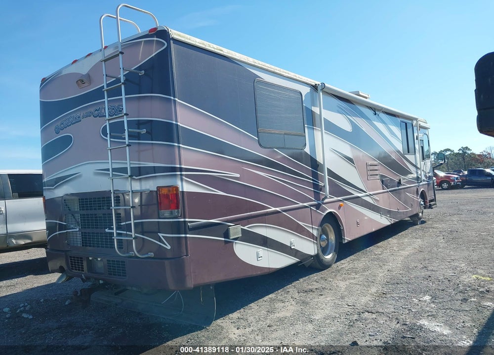 2002 FREIGHTLINER FLEETWOOD MOTOR HOME X LINE MOTOR HOME VIN: 4UZAAHAK52CJ60436