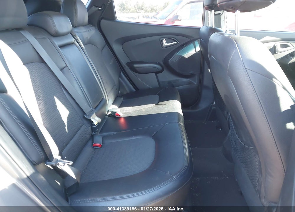 2013 HYUNDAI TUCSON VIN: KM8JU3AC1DU640635