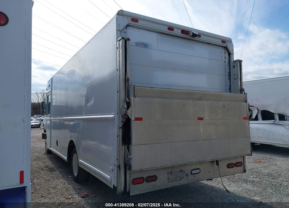 2008 FREIGHTLINER CHASSIS M LINE WALK-IN VAN VIN: 4UZAAPDU28CZ90842