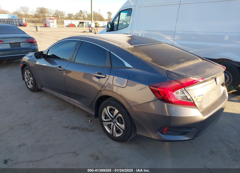 2017 HONDA CIVIC VIN: 19XFC2F5XHE052318